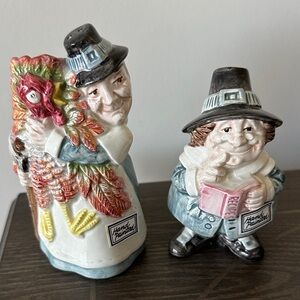 Fitz and Floyd Pilgrim salt and pepper shakers